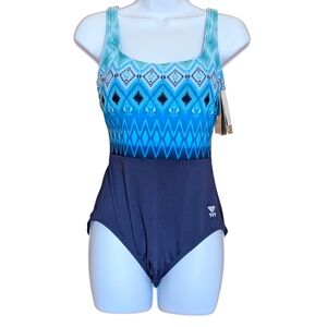 TYR One-Piece Swimsuit Duralast Elite Control Fit 8 Beach Summer Modest